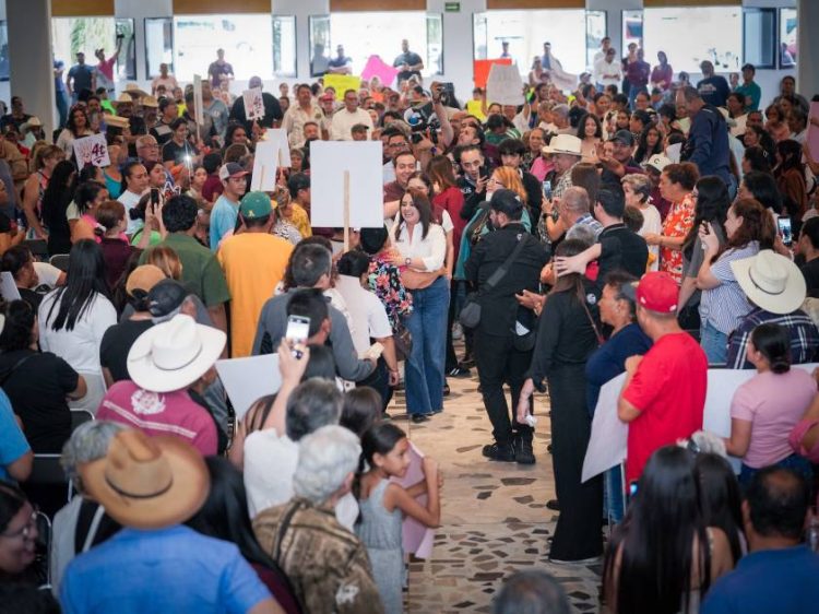 Gladyz Butanda pisa fuerte en La Piedad; reúne a más de mil 500 personas en defensa de la transformación