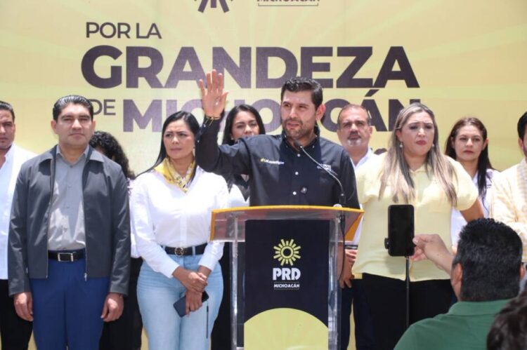 Diálogo y cercanía, necesarios para recuperar la grandeza de Michoacán: Octavio Ocampo