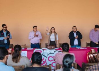 Dayana Pérez fortalece el diálogo con artesanas y artesanos rumbo a la Feria Nacional del Cobre