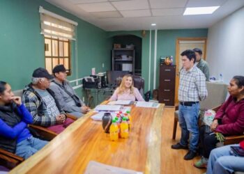 Dayana Pérez fortalece acciones para brindar certeza jurídica a familias de Santa Clara del Cobre