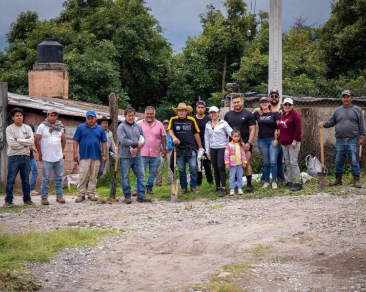 Encabeza Grecia Aguilar jornada de reforestación en Zitácuaro; llama a fortalecer el compromiso con el medio ambiente
