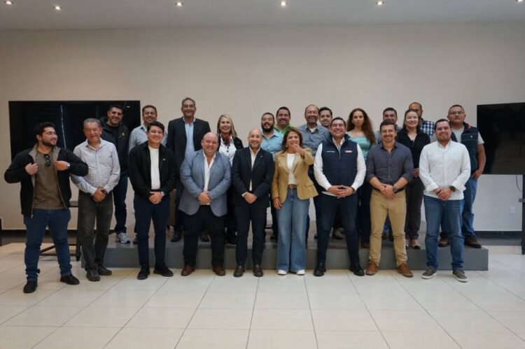 Constructores se reúnen con Fabiola Alanís y respaldan agenda de infraestructura de la 4T en Michoacán