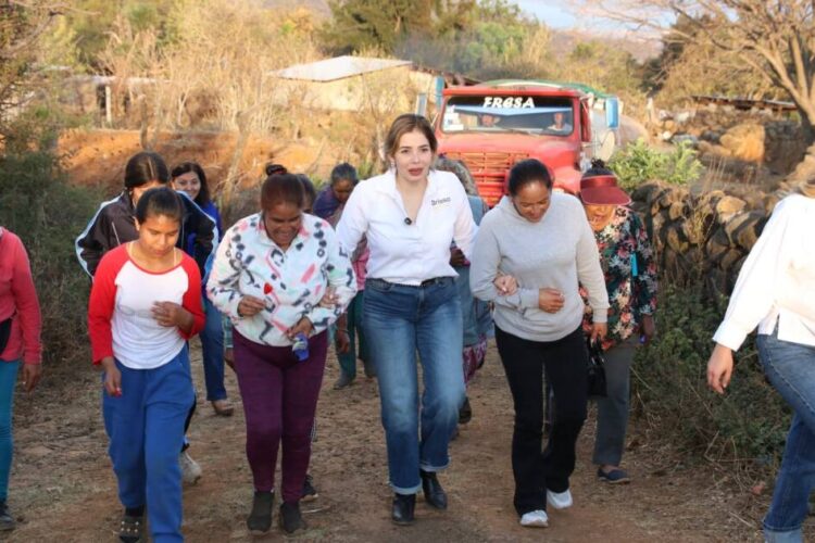 En la Red de Apoyo con Brissa Arroyo trabajamos para que las familias morelianas tengan agua