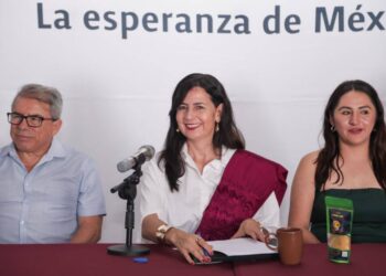 Sectores productivos construyen agenda económica con Gaby Molina