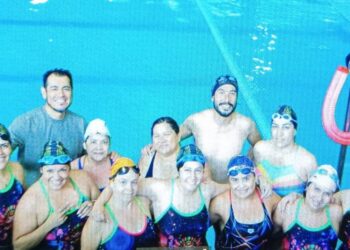 Equipo «Ajolotes IMCUFIDE-Morelia» va por el 14° Reto de Aguas Abiertas en el Lago de Zirahuén
