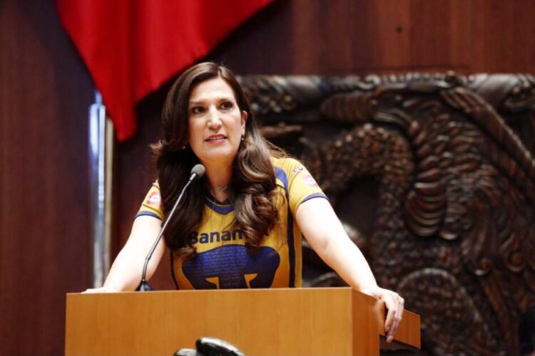 Respaldo de Kenia López para repetir de manera presencial el examen de admisión de la UNAM y pide ampliar su presupuesto