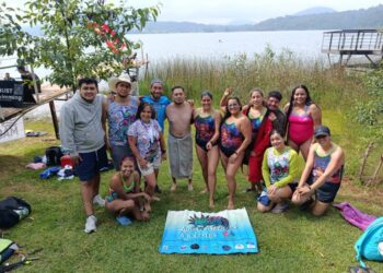 Nadadores michoacanos de aguas abiertas enfrentan el desafío dentro y fuera del agua