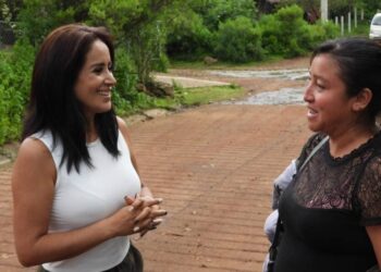 Escuchar y gestionar, el trabajo de Lucila Martínez en las colonias de Morelia