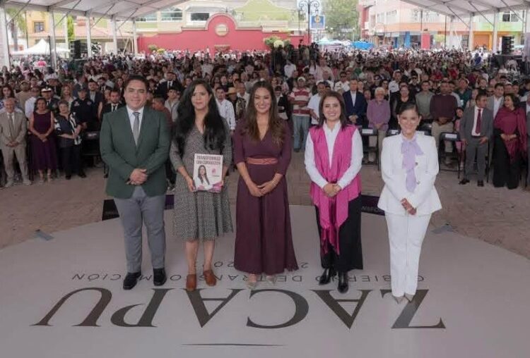 Zacapu cambió de rumbo con obras, gestión y resultados para las familias: Mónica Valdez, rinde informe ante más de cinco mil asistentes