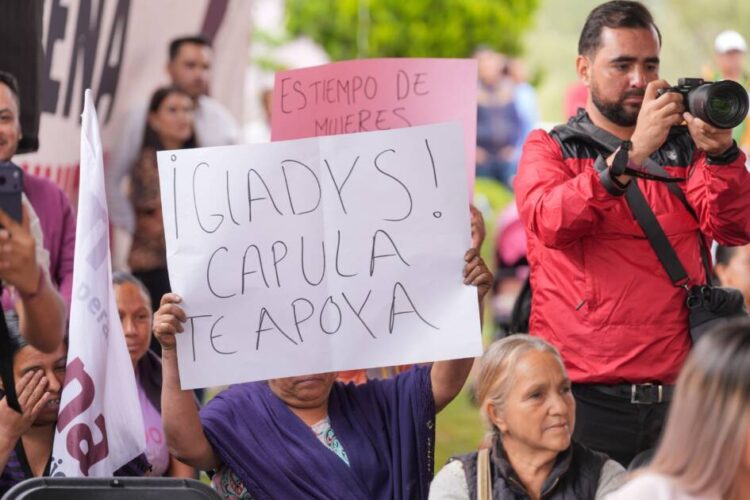 Gladyz Butanda abandera en Capula la lucha pacífica por la transformación