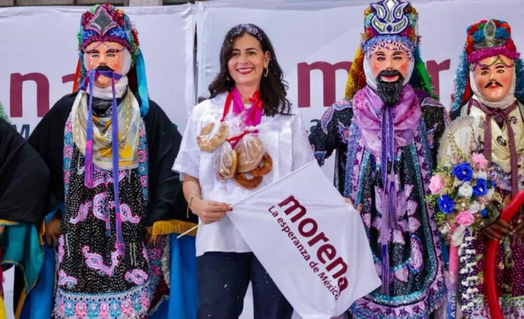 Gaby Molina reafirma en Caltzontzin su vínculo con las comunidades