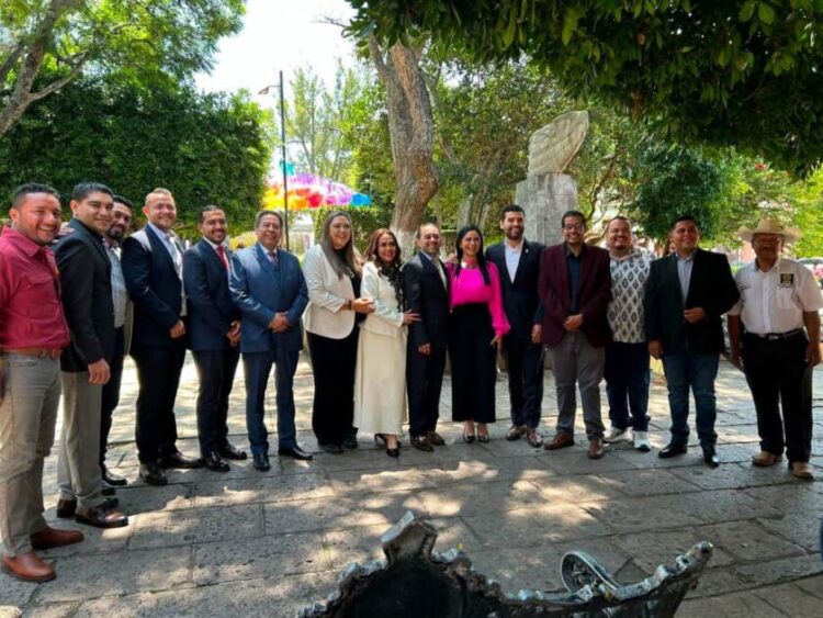 Gobiernos del PRD han dado muestra de trabajo y compromiso con Michoacán: GPPRD