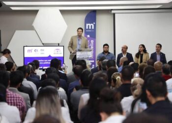 Consolida Alfonso Martínez oportunidades educativas de las y los morelianos
