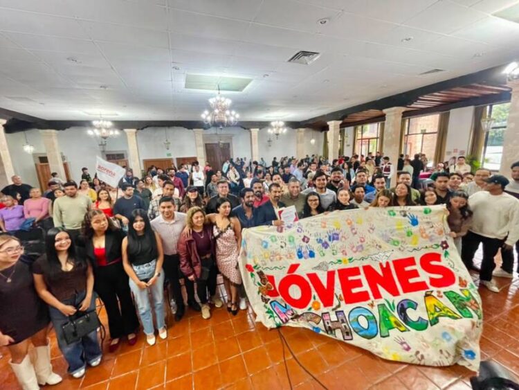 Juventudes de Michoacán cierran filas con Raúl Morón por la transformación: JC Barragán