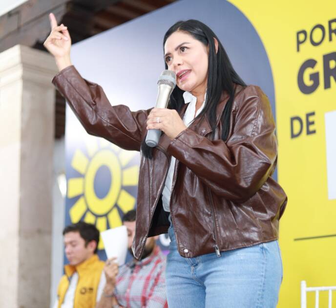 Araceli Saucedo llama a construir una propuesta seria para recuperar la grandeza de Michoacán y reitera el compromiso del PRD con la gente