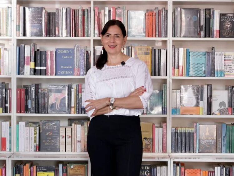 La Transformación se construye con educación: Gaby Molina