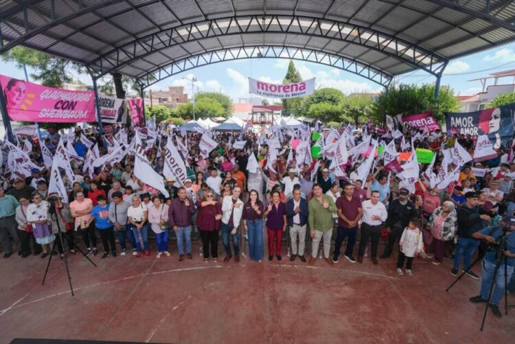 Construye Gladyz Butanda “ejército” de 40 mil defensores de la 4T