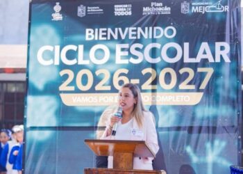 Dayana Pérez da inicio al Ciclo Escolar 2026-2027 en Salvador Escalante