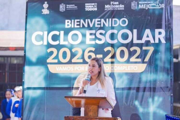 Dayana Pérez da inicio al Ciclo Escolar 2026-2027 en Salvador Escalante