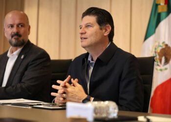 Firma Alfonso Martínez vinculación de Morelia a Red de Deporte y Desarrollo en América Latina