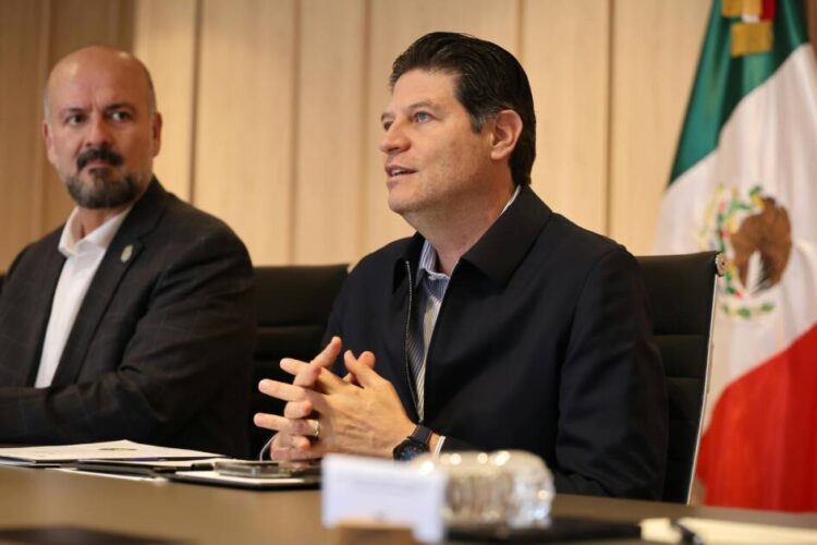 Firma Alfonso Martínez vinculación de Morelia a Red de Deporte y Desarrollo en América Latina
