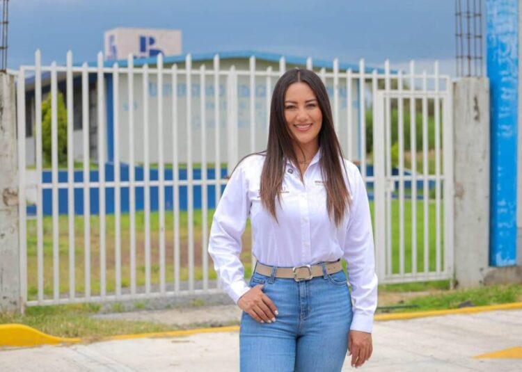 Zacapu se transforma con más obras y acciones: Mónica Valdez