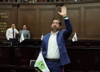 En Segundo Informe Legislativo Abraham Espinoza reitera compromiso con las familias michoacanas