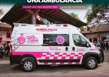 Dayana Pérez  fortalece la atención médica en Salvador Escalante con nueva ambulancia