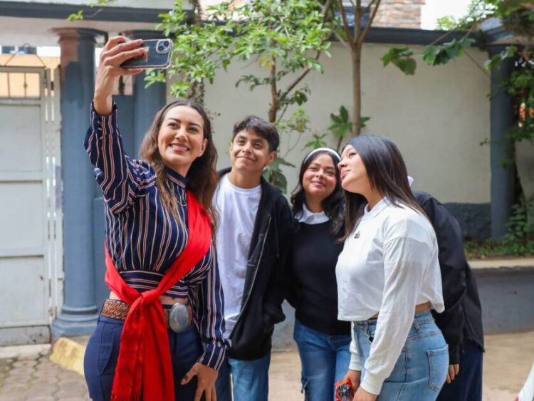Zacapu avanza, se transforma y está haciendo historia con más oportunidades para los jóvenes: Mónica Valdez