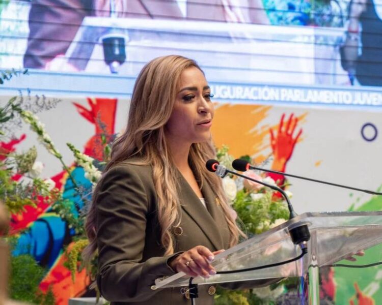 Grecia Aguilar llama a las juventudes a alzar la voz y hacerse escuchar en Michoacán