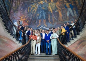 Jóvenes del Parlamento Juvenil Incluyente 2026 se reúnen con titular del Ejecutivo