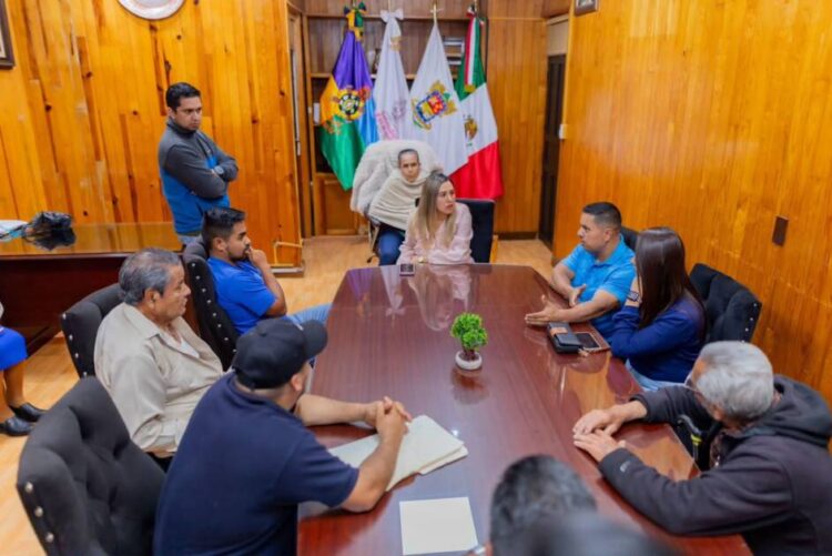 Dayana Pérez Mendoza gestiona soluciones para fortalecer el abasto de agua en Salvador Escalante