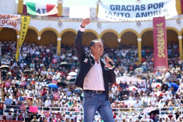 Celis llama a cerrar filas en Morena y reconoce a Carlos Torres Piña como Coordinador Estatal