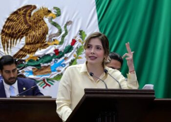 Seguiré legislando con verdadera vocación de servicio: Brissa Arroyo