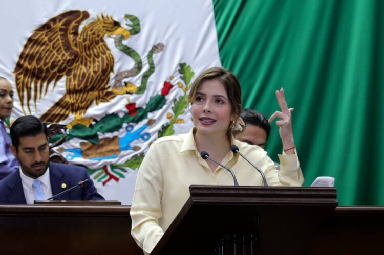 Seguiré legislando con verdadera vocación de servicio: Brissa Arroyo