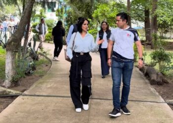Realiza Lucila Martínez Manríquez recorrido por instalaciones del IMCUFIDE y plantea acciones para mejorar espacios deportivos