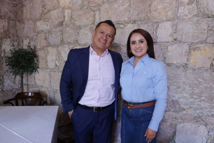 Gladyz Butanda y Torres Piña trazan ruta de unidad rumbo a 2027