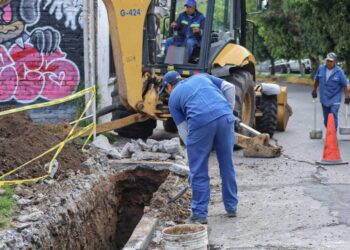 Ooapas atiende puntos críticos de drenaje para mantener en funcionamiento la red sanitaria de Morelia