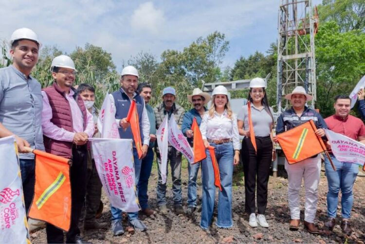 Impulsa Dayana Pérez obra histórica de agua potable en Huaniqueo