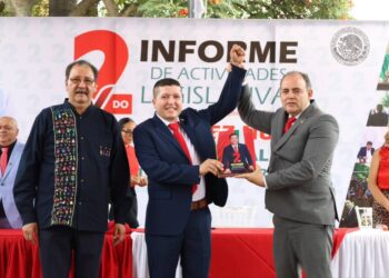 Aprueban labor legislativa de Vicente Gómez Núñez y lo posicionan para reelección