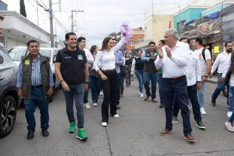 Presentan Sandra Arreola y Juan Antonio Magaña de la Mora informe del segundo año legislativo en Morelia