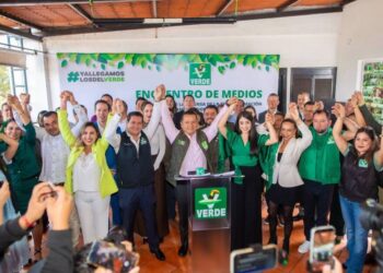 Dayana Pérez Mendoza respalda a Carlos Torres Piña y apuesta por el diálogo y los acuerdos para Michoacán