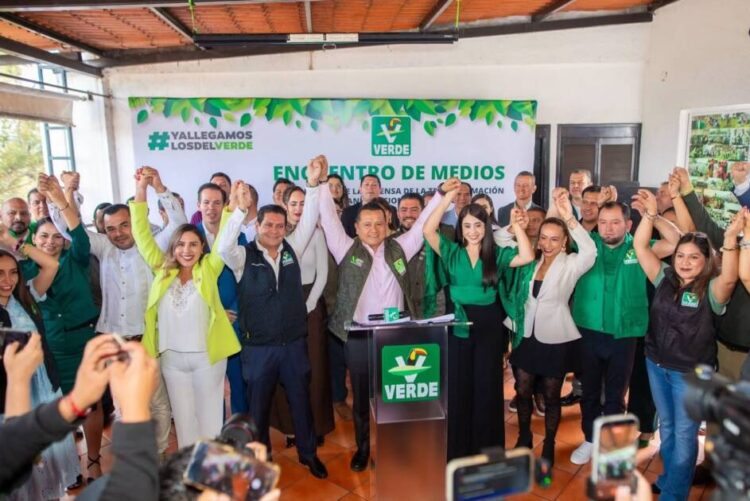 Dayana Pérez Mendoza respalda a Carlos Torres Piña y apuesta por el diálogo y los acuerdos para Michoacán