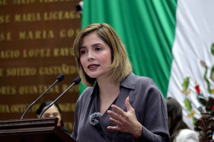 Propone Brissa Arroyo que violencia intrafamiliar se persiga de oficio