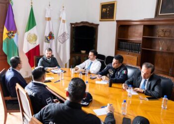 Acuerdan Guardia Civil y Policía Municipal mantener operativo en el centro histórico para evitar instalación de comercio informal