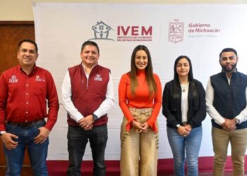 Mónica Valdez fortalece gestión para llevar Viviendas del Bienestar a Zacapu