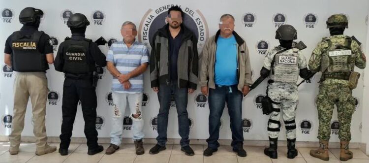 Detenidos tres presuntos extorsionadores de transportistas en Morelia que bajo amenazas, cobraban $10 mil pesos al mes