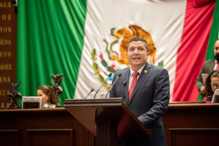 Con reformas a leyes en materia de seguridad se combate la extorsión, trata de personas y la clonación de vehículos de corporaciones de seguridad pública