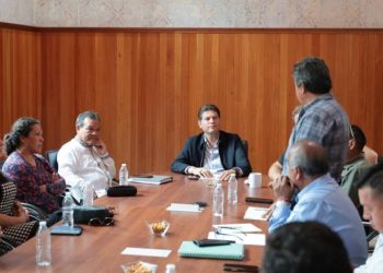 Se reúne Alfonso Martínez Alcázar con representantes de Pueblos Originarios