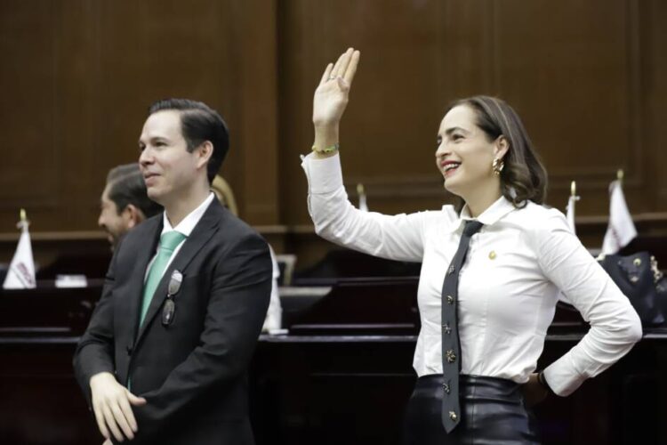 Presenta Sandra Arreola iniciativa para  protección de animales comunitarios